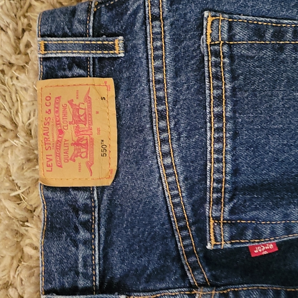 Levis Classic Relaxed 550 Size 10 MIS S